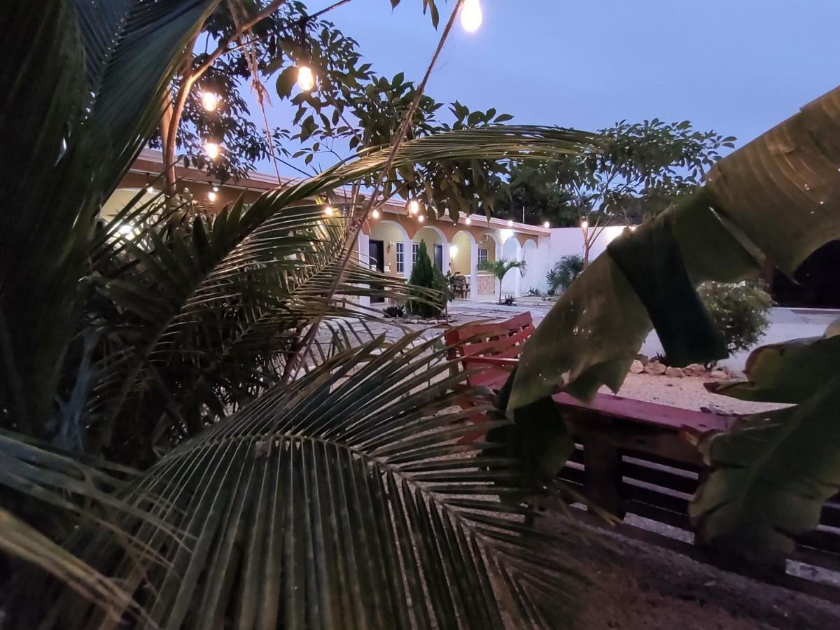 Hotel Villa Gabriela - Restaurant, Bikes ,Lands Tours Celestun Bagian luar foto