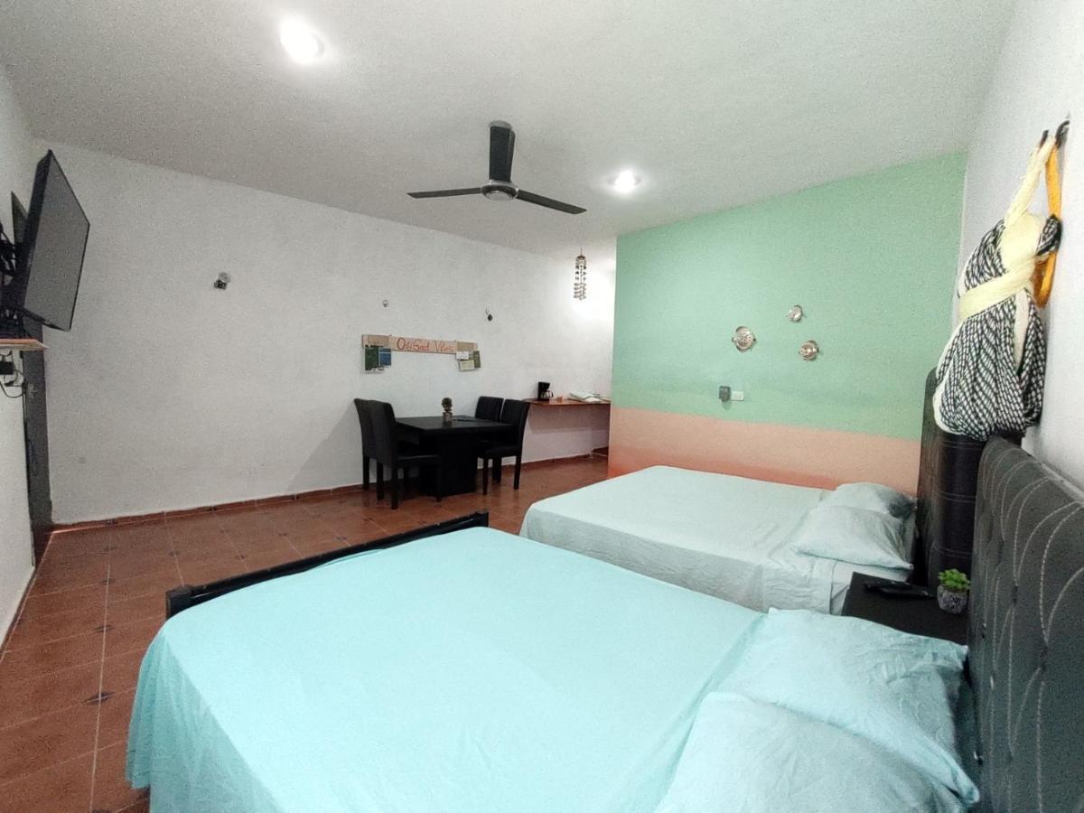 Hotel Villa Gabriela - Restaurant, Bikes ,Lands Tours Celestun Bagian luar foto